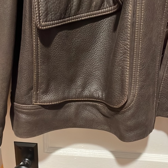 Men’s Columbia Leather Jacket - Picture 7 of 11